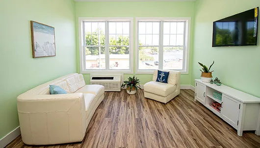 UNIT 2 – STUDIO waterfront rental